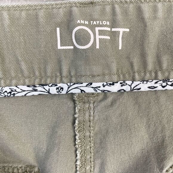 LOFT Relaxed Skinny Pants Size 10 EUC - Picture 7 of 8